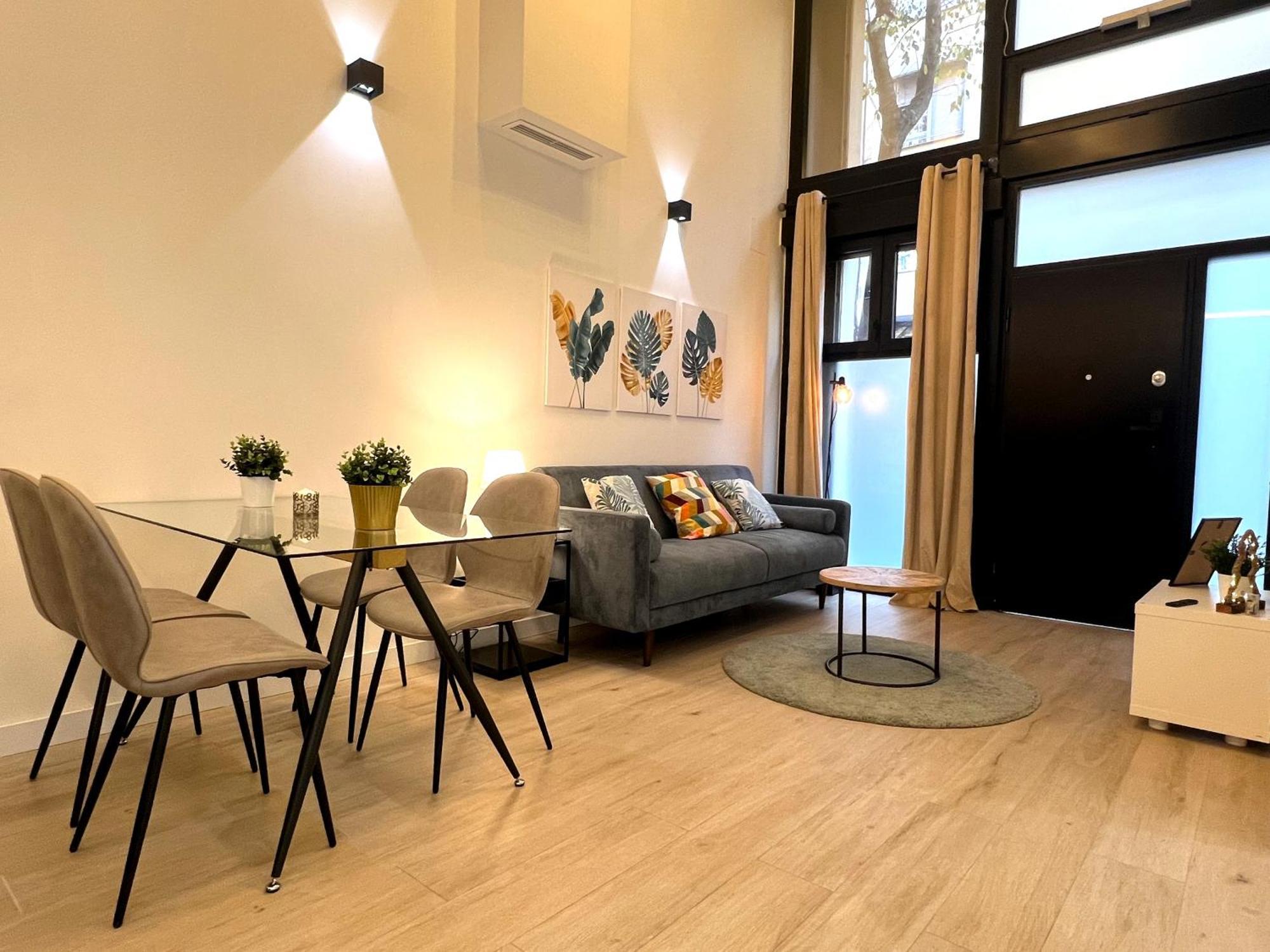 דירות מדריד Duplex Moderno Y Acogedor Junto A Atocha מראה חיצוני תמונה