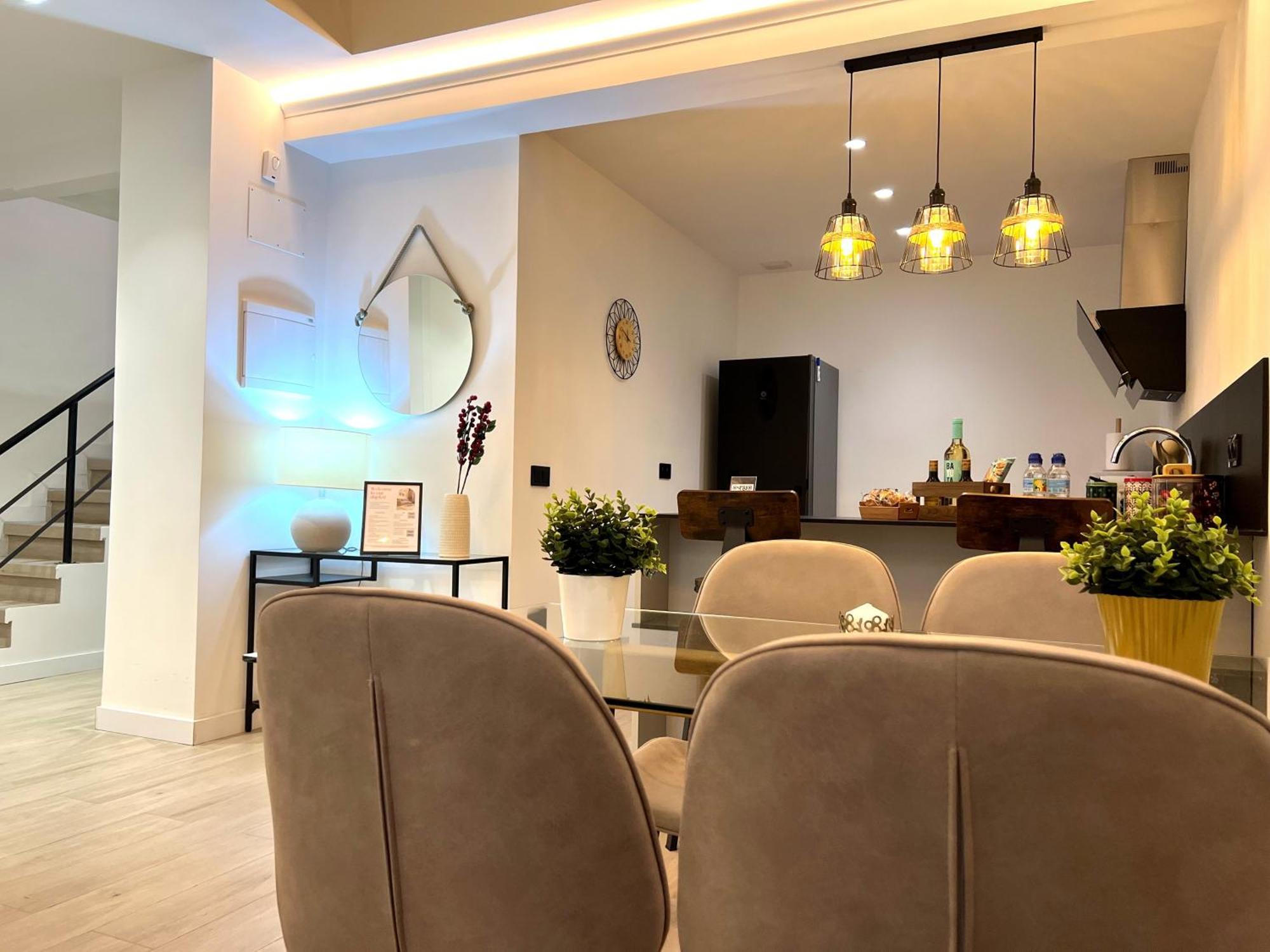 דירות מדריד Duplex Moderno Y Acogedor Junto A Atocha מראה חיצוני תמונה